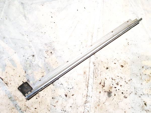 4A0853764F Audi A6 1995 Listwa szyby drzwi - TYLNE PRAWE