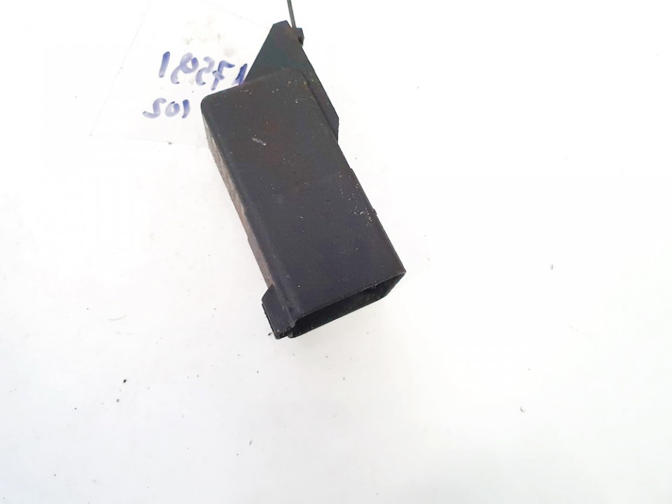 0281003024 used Glow plug relay Iveco Daily 2005 2.3L EIS01559662