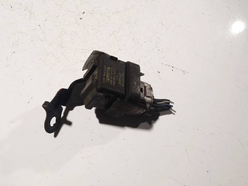 2861067010 Toyota Auris 2007 Glow plug relay