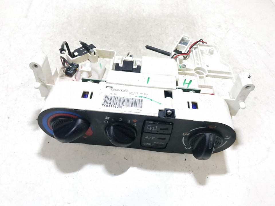 EC51136701 Nissan Almera Tino 2000 Klimata vadības panelis (sildītāja vadības slēdži)