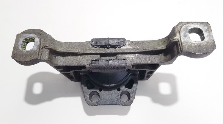 62690810 Ford Focus 2007 Engine Mounting and Transmission Mount (Engine support)