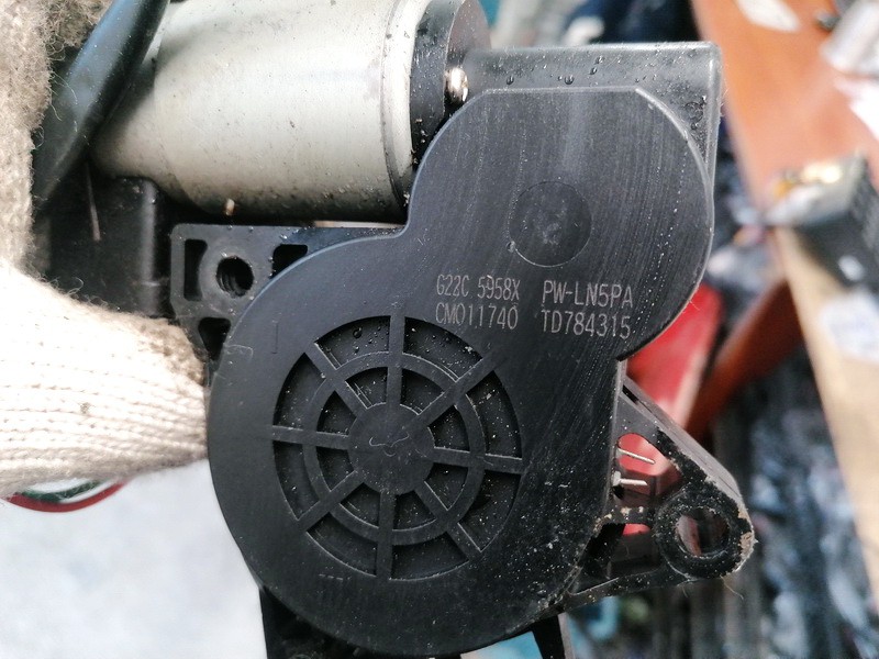 G22C5958X Mazda 6 2004 Durvju loga pacēlāja motors - AIZMUGURE PA LABI - Thumbnail 3