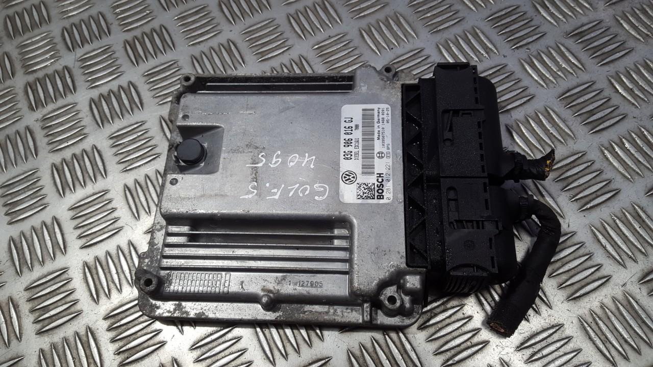 0281012221 Volkswagen Golf 2005 CALCULATEUR MOTEUR