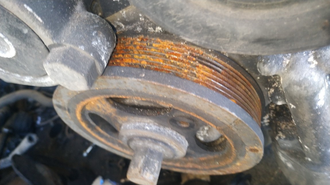 used used Crankshaft Belt Pulley Toyota Corolla Verso 2005 2.2L