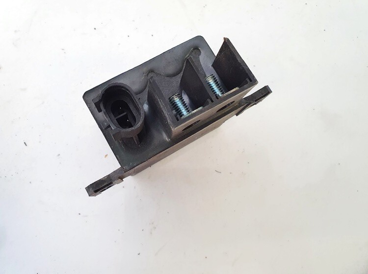 V23132A2001X26 766150301 Blower Fan Regulator (Fan Control Switch Relay