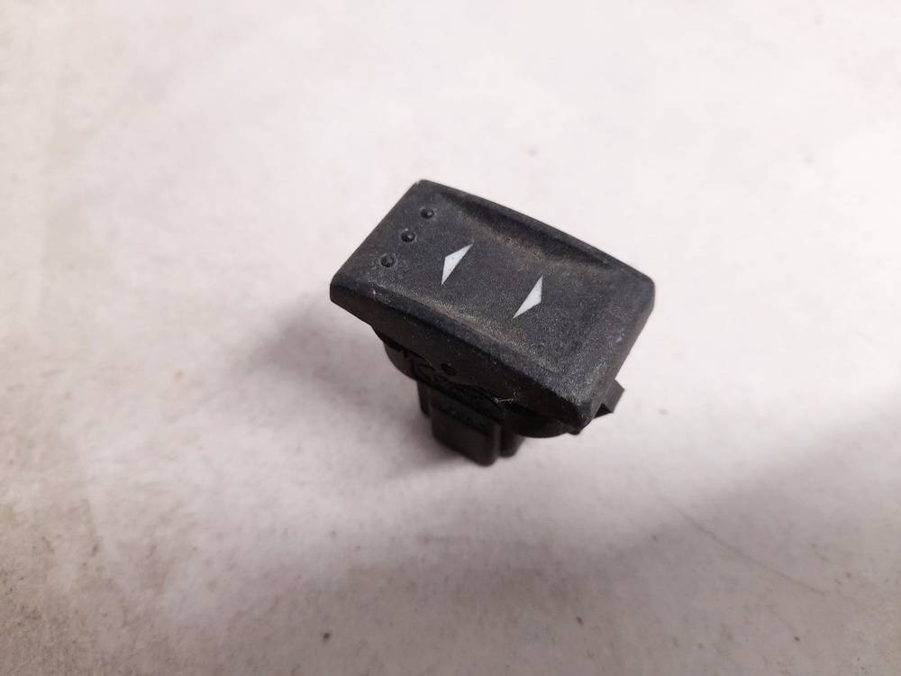 1S7T14529AB Ford Mondeo 2002 Loga vadības poga (loga pacēlāja pogas)