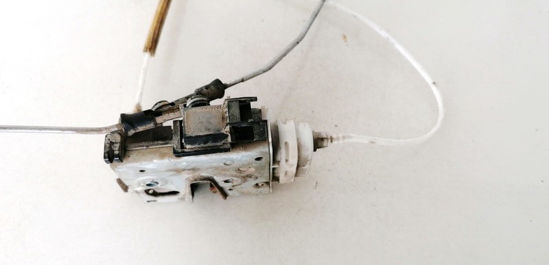 8D1837015E Audi A4 1996 Duru spyna P.K.