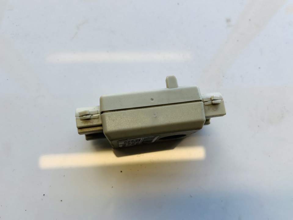 911826106 BMW 5-Series 2012 Antenna Module Unit - Thumbnail 2