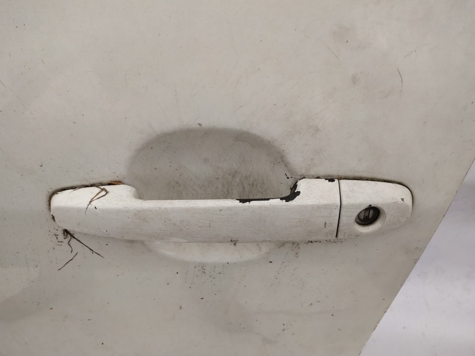 Toyota Corolla Verso 2005 Door Handle Exterior - FRONT LEFT