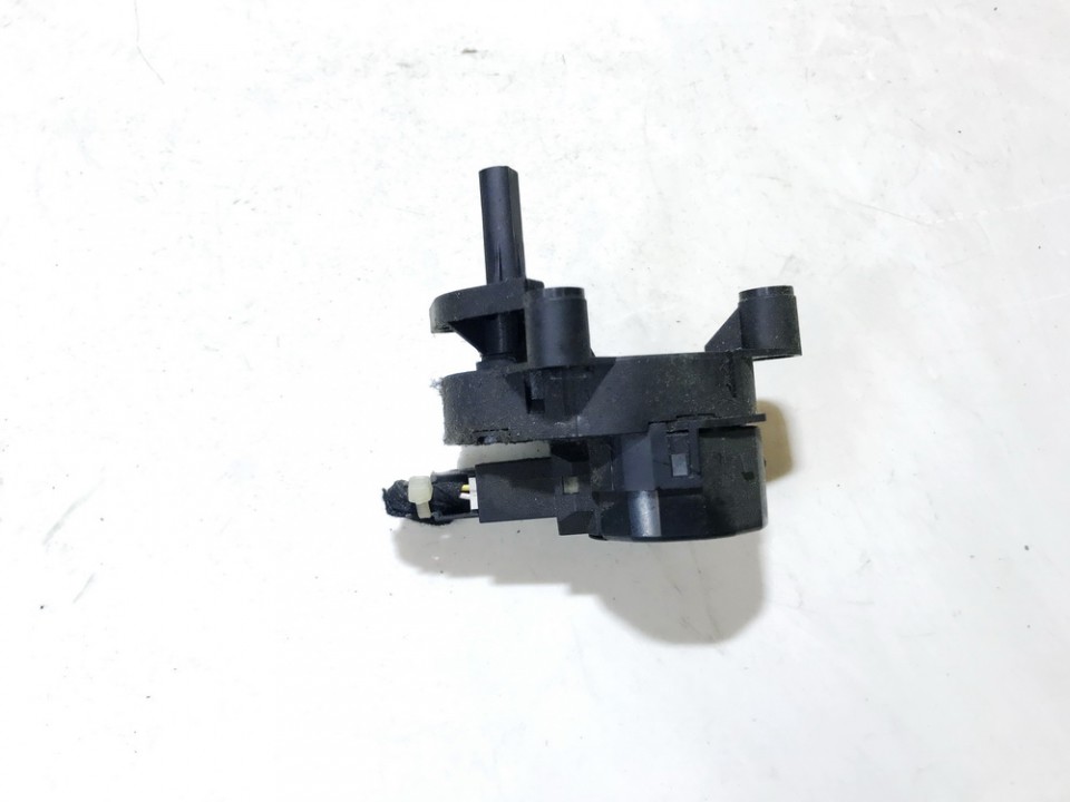 7M3907511 Volkswagen Sharan 2001 Heater Vent Flap Control Actuator Motor