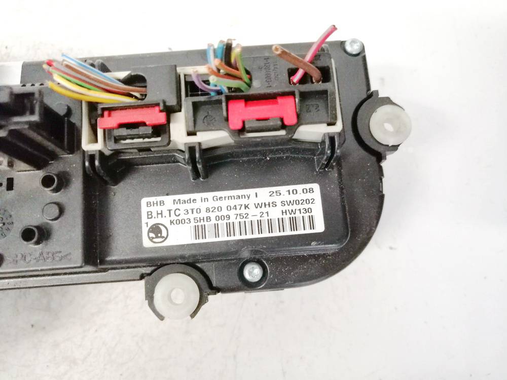 3T0820047K Skoda Octavia 2013 Climate Control Panel (heater control switches) - Thumbnail 3