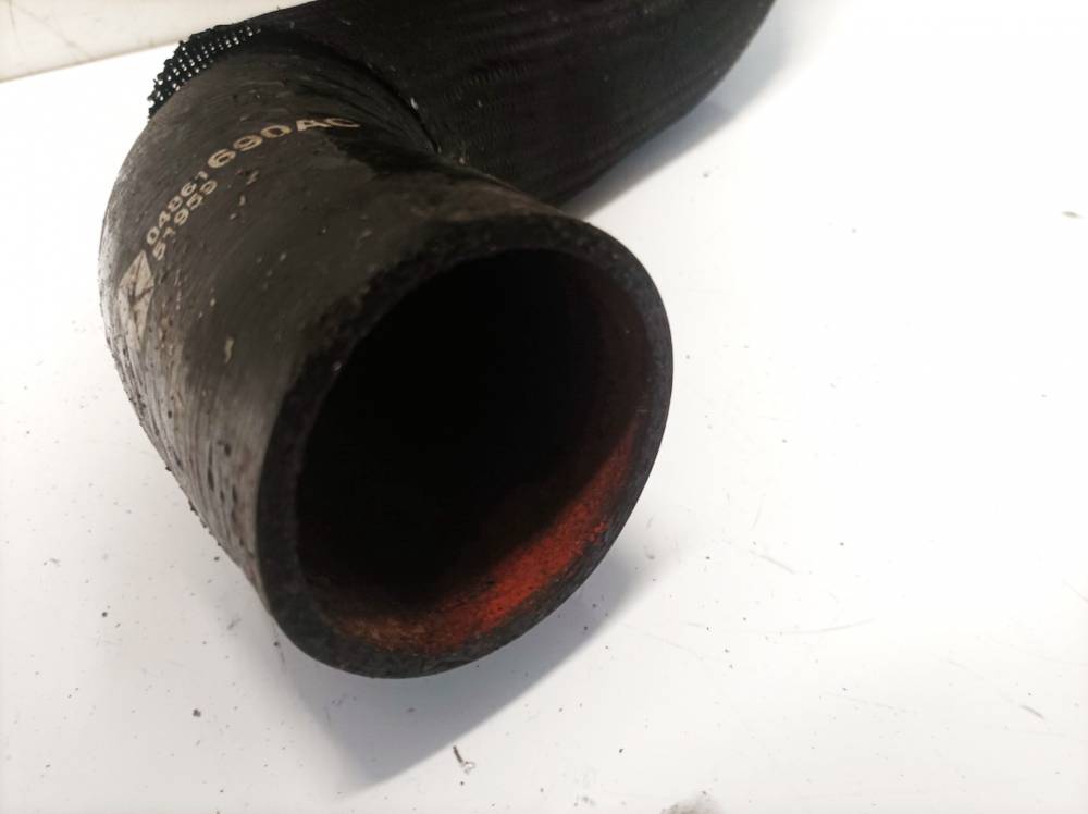 04861690AC Chrysler 300C 2006 TURBO INTERCOOLER PIPE HOSE - Thumbnail 4