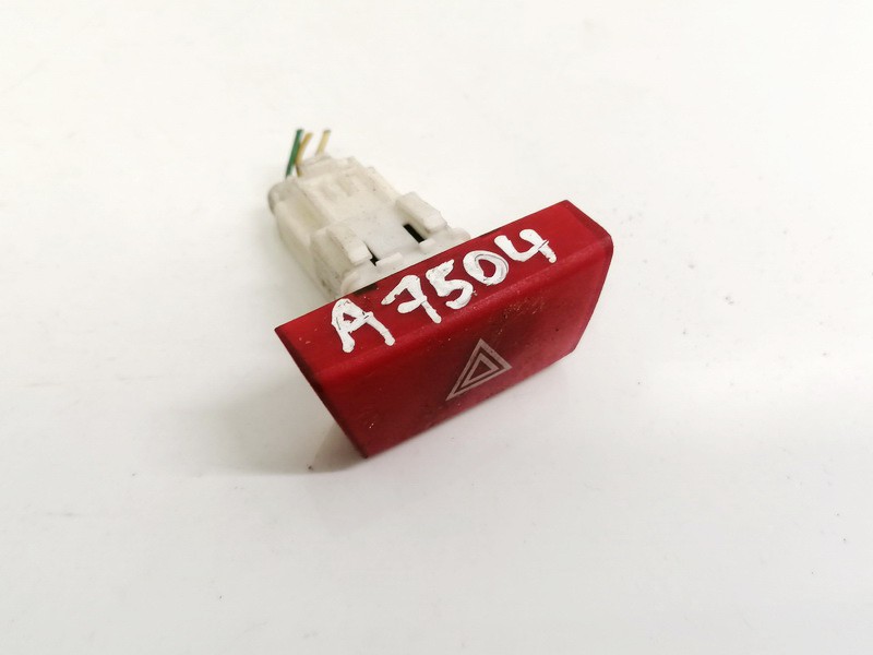 84332A0H010 A6147 Hazard switch Toyota Aygo 2006 EIS01529693 Used