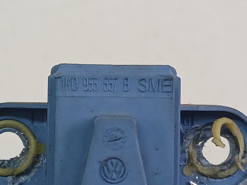 1K0955557B Volkswagen Golf 2008 Crash Sensor Capteur Donneur Airbag - Thumbnail 5