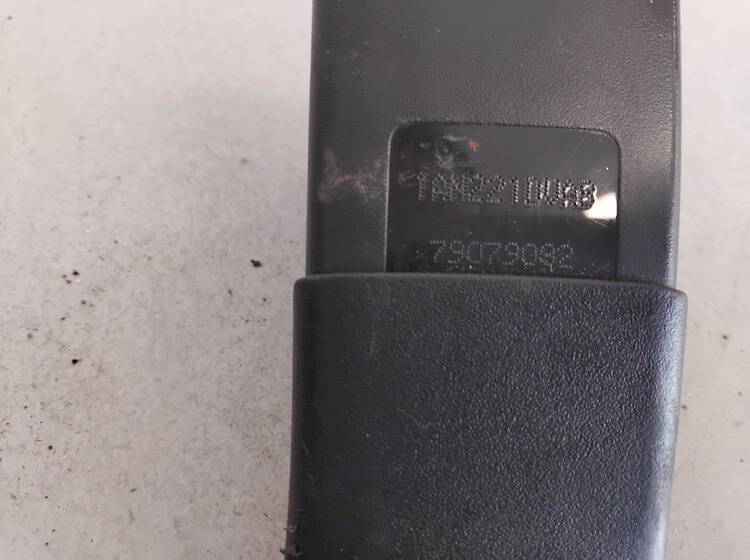 79079082 Dodge Journey 2008 Seat belt holder (Seat belt Buckle) - FRONT RIGHT - Thumbnail 3