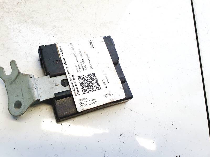 626492000 Toyota Corolla Verso 2005 Imobilaizera vadības bloks - Thumbnail 3