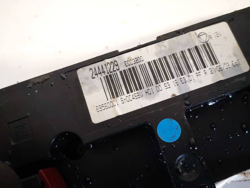 24441229 Opel Vectra 2002 Climate Control Panel (heater control switches) - Thumbnail 3