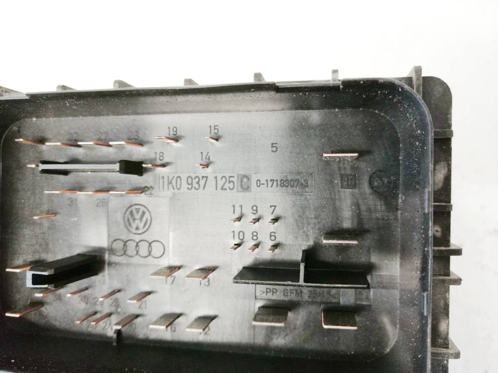 1K0937125C Skoda Octavia 2013 Skrzynka bezpieczników - Thumbnail 3