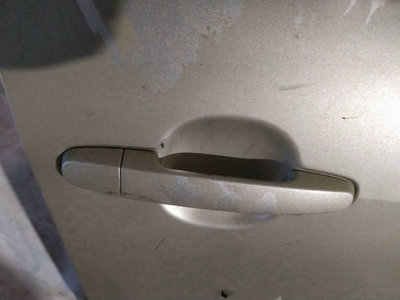 Toyota Corolla Verso 2006 Zewnętrzna klamka drzwi - PRZEDNIE PRAWE