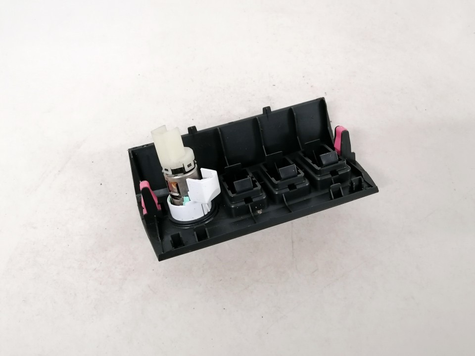 5544942010 Toyota RAV-4 2007 Cigarette lighter cover assembly - Thumbnail 3