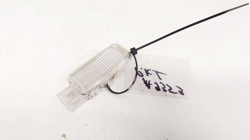 4B0947415 Audi A3 2006 Lampka wnętrza