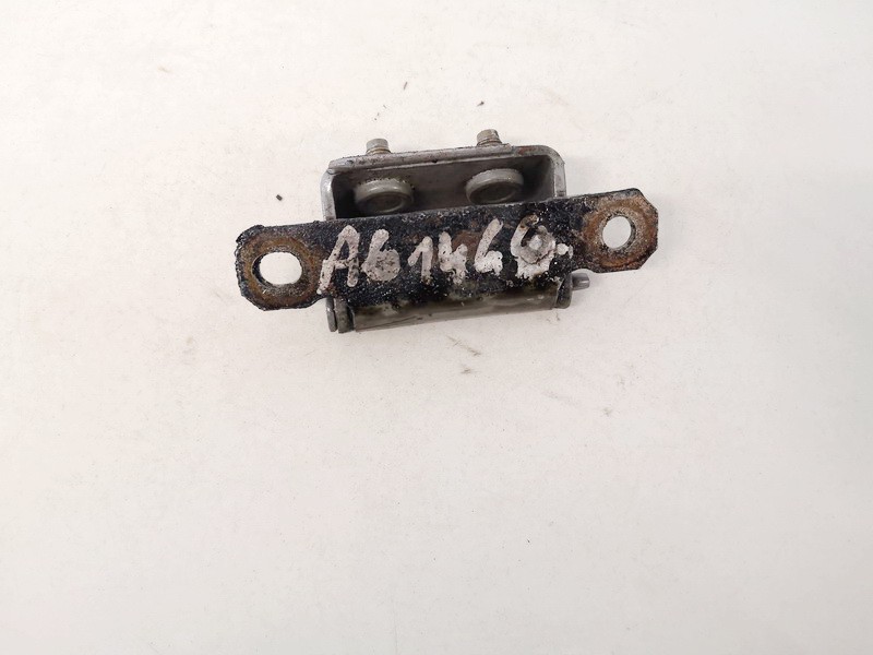 Nissan Primera 2000 Takaluukun sarana - TAKANA OIKEALLA - Thumbnail 2