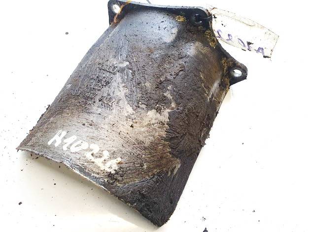 4D0407722 Audi A4 1997 Shaft Guard Plate Cover - FRONT RIGHT