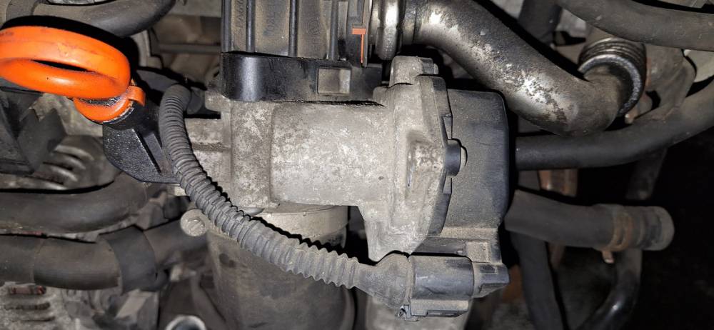 Skoda Octavia 2011 Droseles vārsts - Thumbnail 4