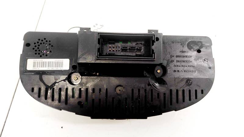 1K0920851F Volkswagen Golf 2005 Щиток приборов - Автомобильный спидометр - Thumbnail 2