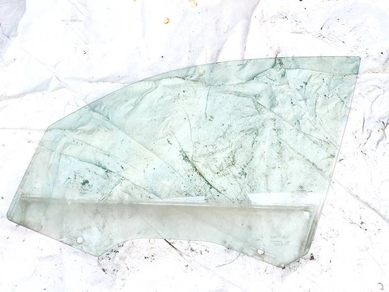 AS2M3236DOT682 BMW 1-Series 2006 Боковое окно - передний левый