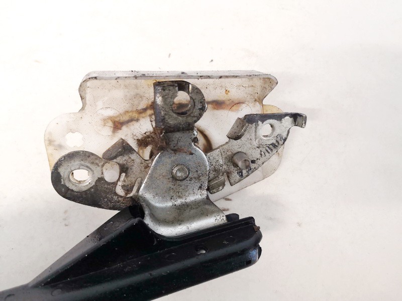 Nissan Primera 2000 Fuel Cap Switch (Gas Fuel Door Switch Button) - Thumbnail 3