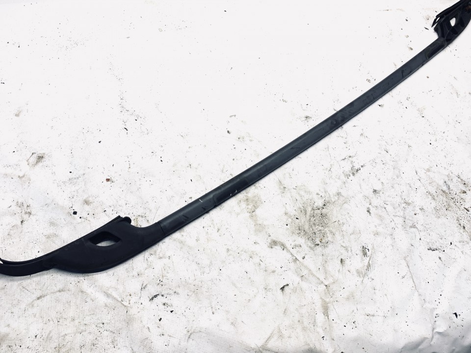 Jeep Cherokee 2004 Roof rail - right side