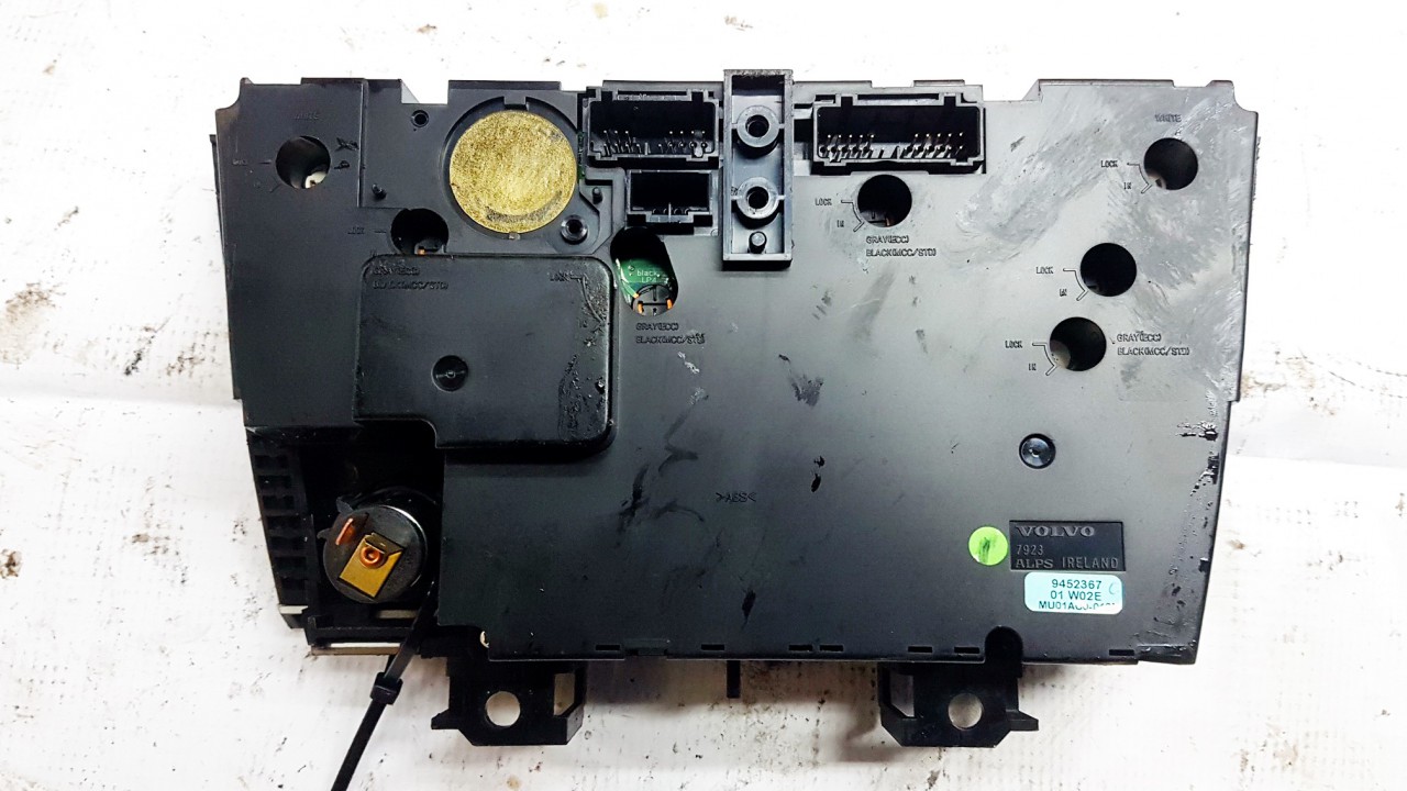 9452367 7923 Climate Control Panel (heater control switches) Volvo S60