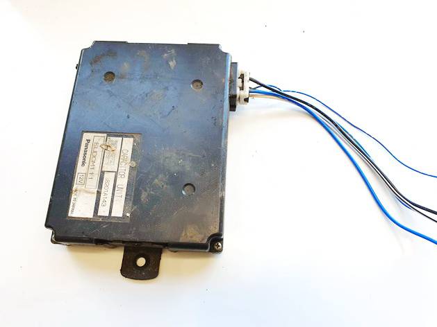 8201A143 Mitsubishi Colt 2011 autres ordinateurs