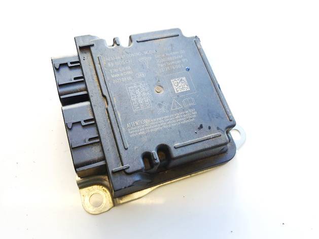 0285020158 Tesla Model Y 2023 SRS AIRBAG KOMPIUTERIS - ORO PAGALVIU VALDYMO BLOKAS