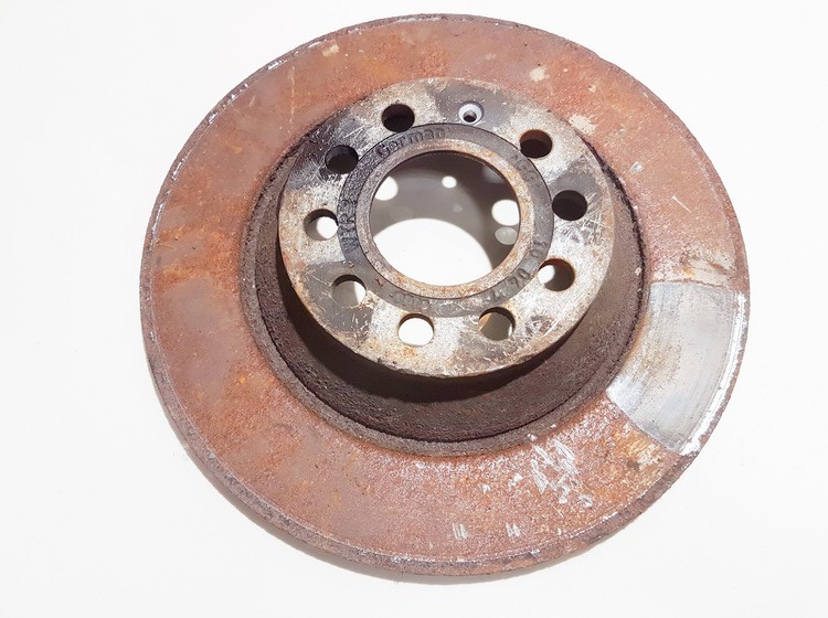NEVENTILIUOJAMAS Audi A6 2007 Brake Disc - REAR