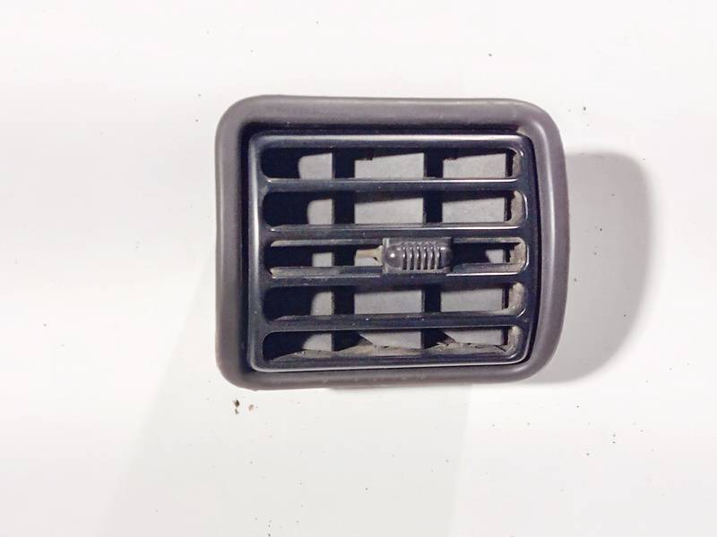 5264508 Chrysler Town Country  1994 Dash Vent (Air Vent Grille)