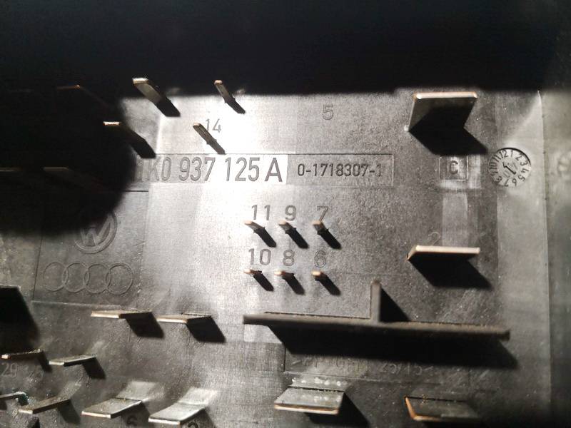 1K0937125A Skoda Octavia 2007 Fuse box - Thumbnail 3