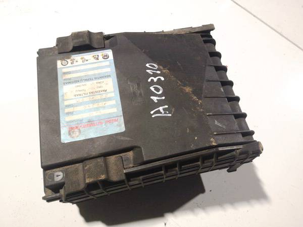 1K0937125A Skoda Octavia 2007 Fuse box