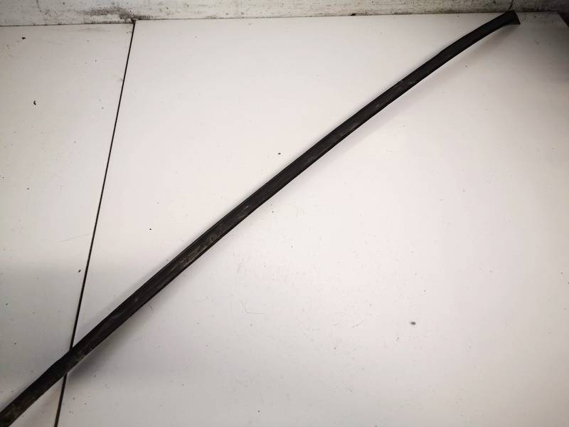 3C0854328A Volkswagen Passat 2005 Glass trim tape - FRONT - Thumbnail 2