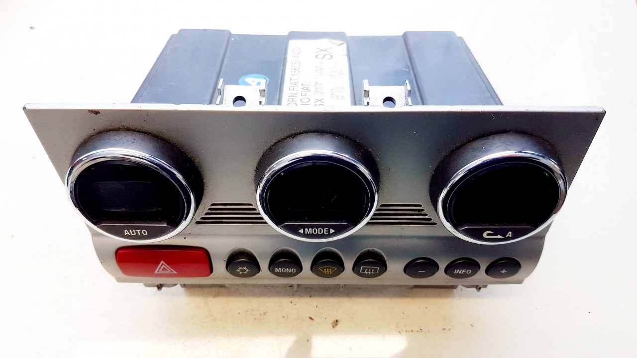 1560514400 Alfa-Romeo 156 2005 Peciuko valdymas