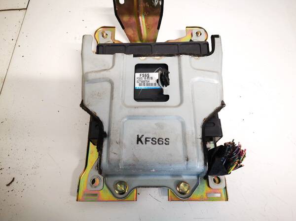 E2T88876H Mazda MPV 2001 Moduł komfortu