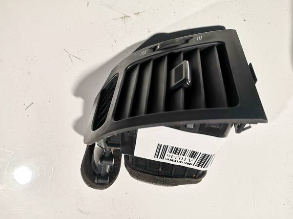 Chevrolet Captiva 2007 Rejilla Aireadora -
Moldura protectora de la rejilla de ventilación lateral del panel