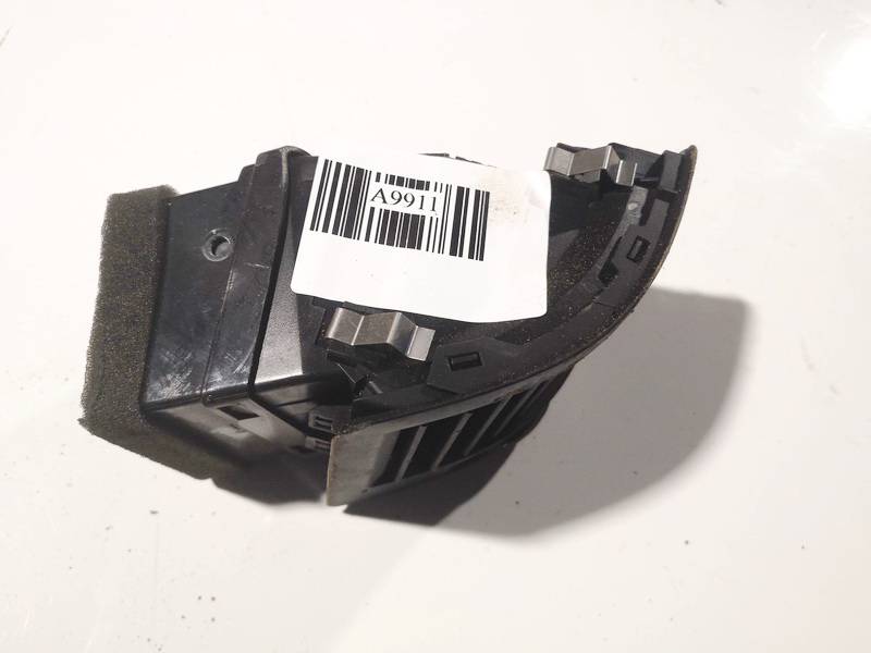 1Z0819702 Skoda Octavia 2013 Sisäilman ilmanvaihtoritilät