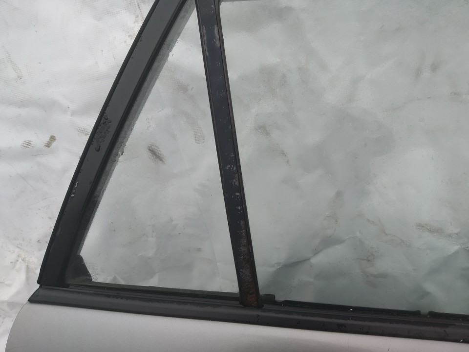 Mazda 6 2004 Vitre arriere droite