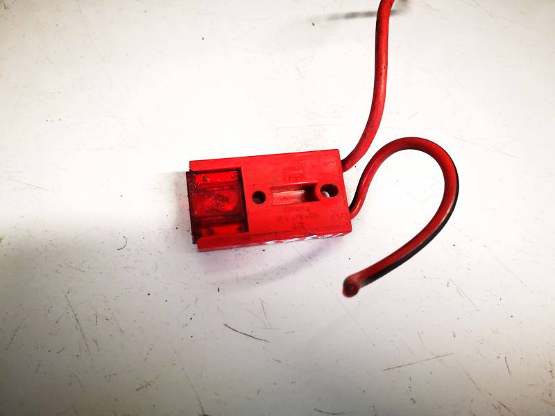 8A0937530 Volkswagen Passat 1997 Bezpiecznik