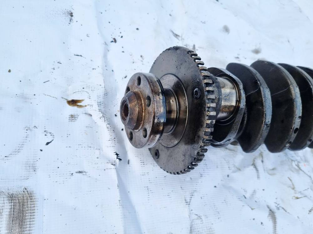 038105189B Volkswagen Passat 2001 Wał korbowy - Thumbnail 2