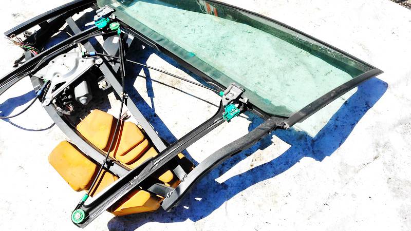 Audi A4 1997 Door window frame - FRONT LEFT - Thumbnail 3