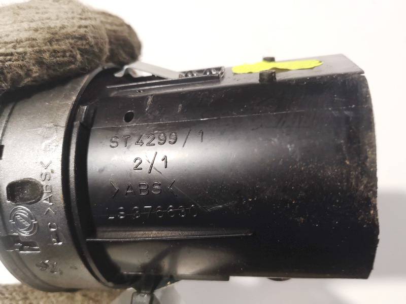 LS376630 Alfa-Romeo 159 2007 Dash Vent (Air Vent Grille) - Thumbnail 3