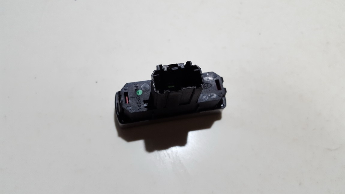 6M2T13A350AB Ford Mondeo 2009 WARNING, BOTÓN INTERRUPTOR DE LUZ DE PELIGRO - Thumbnail 2